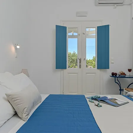 Naxos Affinity