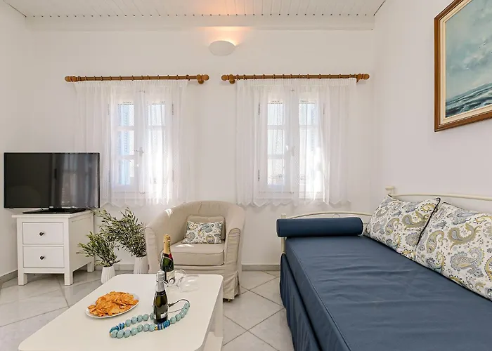 Naxos Affinity Maragkas